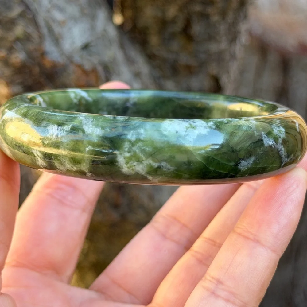 60.5mm‎ inner diameter green xiuyu jade bangle 0988